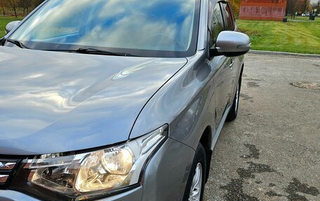 Mitsubishi Outlander III рестайлинг 3, 2012 год, 1 280 000 рублей, 12 фотография