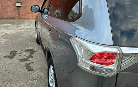 Mitsubishi Outlander III рестайлинг 3, 2012 год, 1 280 000 рублей, 9 фотография