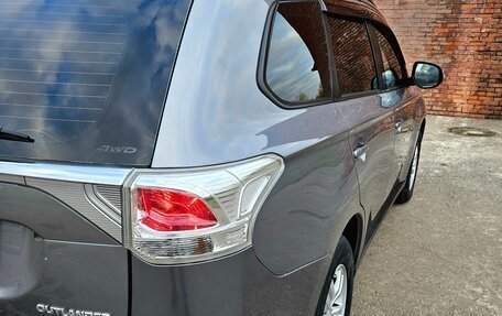 Mitsubishi Outlander III рестайлинг 3, 2012 год, 1 280 000 рублей, 10 фотография