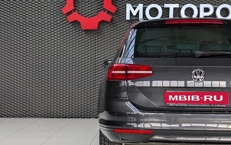 Volkswagen Passat B8 рестайлинг, 2019 год, 1 899 000 рублей, 10 фотография
