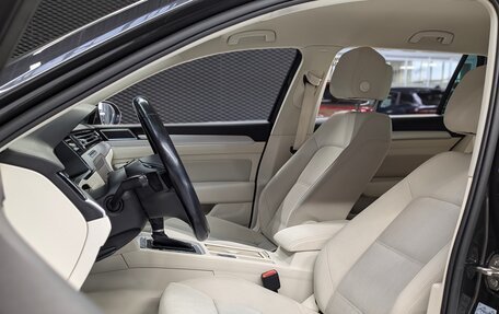 Volkswagen Passat B8 рестайлинг, 2019 год, 1 899 000 рублей, 16 фотография