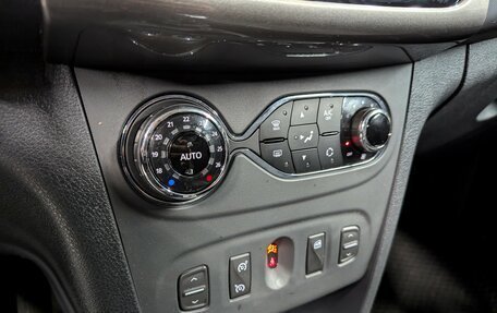 Renault Sandero II рестайлинг, 2021 год, 1 280 000 рублей, 24 фотография