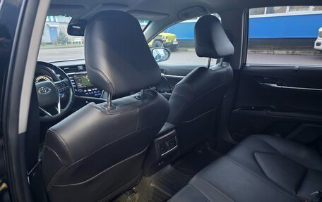Toyota Camry, 2020 год, 3 050 000 рублей, 10 фотография