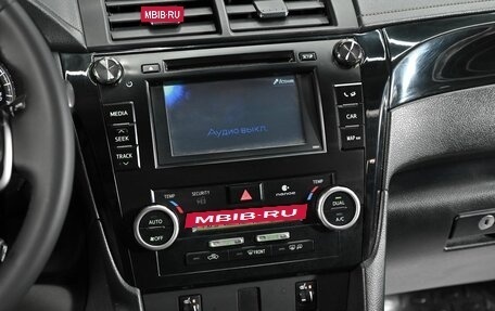 Toyota Camry, 2014 год, 1 295 000 рублей, 10 фотография