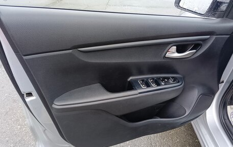 KIA Rio IV, 2017 год, 1 176 000 рублей, 10 фотография