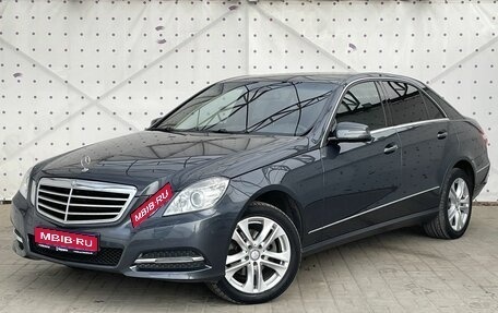 Mercedes-Benz E-Класс, 2013 год, 1 690 000 рублей, 1 фотография