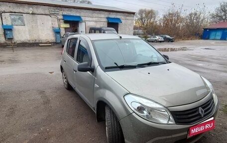Renault Sandero I, 2010 год, 370 000 рублей, 1 фотография