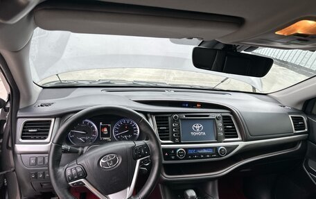 Toyota Highlander III, 2018 год, 3 149 000 рублей, 5 фотография