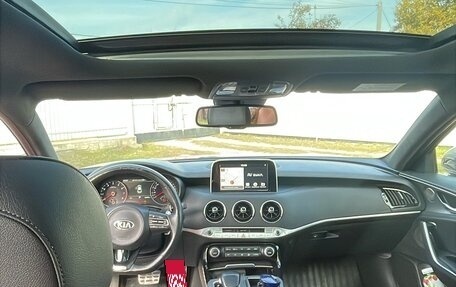 KIA Stinger I, 2018 год, 2 500 000 рублей, 14 фотография