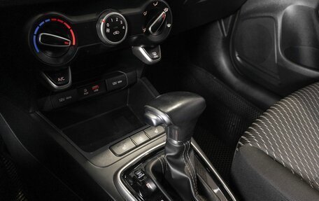 KIA Rio IV, 2018 год, 1 379 000 рублей, 5 фотография