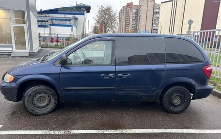 Chrysler Voyager IV, 2002 год, 260 000 рублей, 2 фотография
