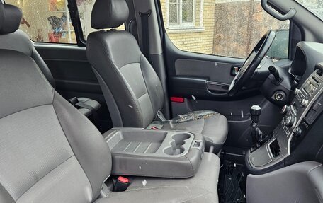 Hyundai Grand Starex Grand Starex I рестайлинг 2, 2009 год, 1 200 000 рублей, 4 фотография