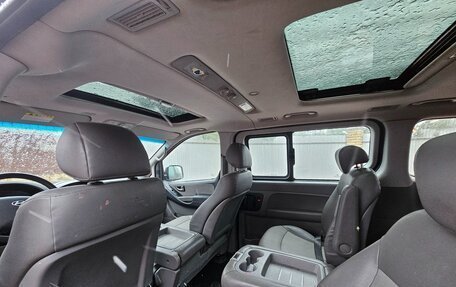 Hyundai Grand Starex Grand Starex I рестайлинг 2, 2009 год, 1 200 000 рублей, 15 фотография