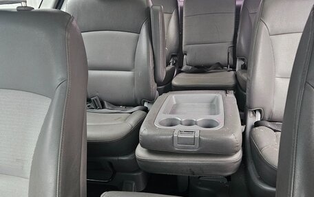 Hyundai Grand Starex Grand Starex I рестайлинг 2, 2009 год, 1 200 000 рублей, 14 фотография