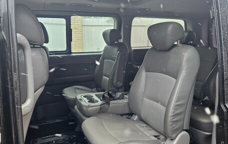 Hyundai Grand Starex Grand Starex I рестайлинг 2, 2009 год, 1 200 000 рублей, 19 фотография