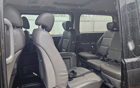 Hyundai Grand Starex Grand Starex I рестайлинг 2, 2009 год, 1 200 000 рублей, 17 фотография