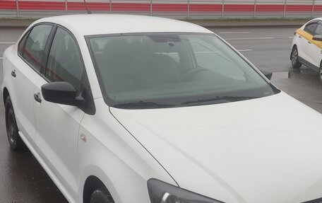 Volkswagen Polo VI (EU Market), 2017 год, 860 000 рублей, 2 фотография