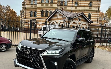 Lexus LX III, 2017 год, 6 050 000 рублей, 1 фотография