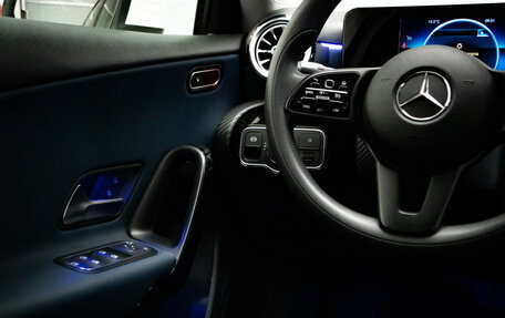 Mercedes-Benz A-Класс, 2018 год, 2 077 000 рублей, 15 фотография