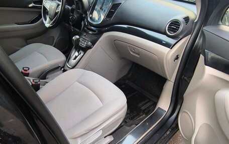 Chevrolet Orlando I, 2012 год, 1 300 000 рублей, 15 фотография