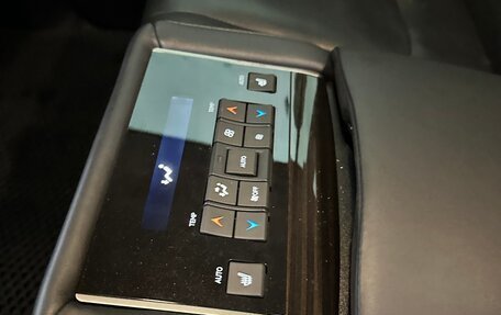 Lexus LX III, 2017 год, 6 050 000 рублей, 16 фотография