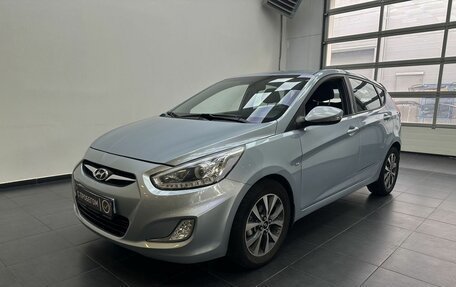 Hyundai Solaris II рестайлинг, 2014 год, 994 900 рублей, 1 фотография