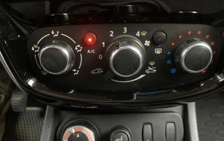 Nissan Terrano III, 2015 год, 985 000 рублей, 9 фотография