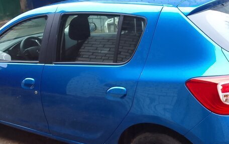 Renault Sandero II рестайлинг, 2015 год, 980 000 рублей, 14 фотография