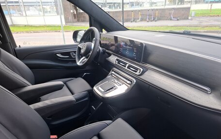 Mercedes-Benz V-Класс, 2025 год, 17 270 000 рублей, 22 фотография