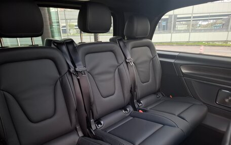 Mercedes-Benz V-Класс, 2025 год, 17 270 000 рублей, 29 фотография