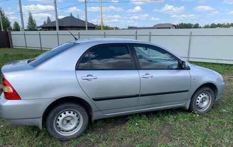 Toyota Corolla, 2003 год, 650 000 рублей, 3 фотография