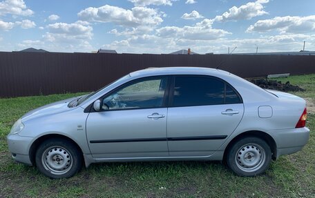 Toyota Corolla, 2003 год, 650 000 рублей, 7 фотография
