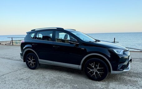 Toyota RAV4, 2017 год, 2 480 000 рублей, 9 фотография