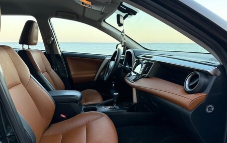 Toyota RAV4, 2017 год, 2 480 000 рублей, 20 фотография