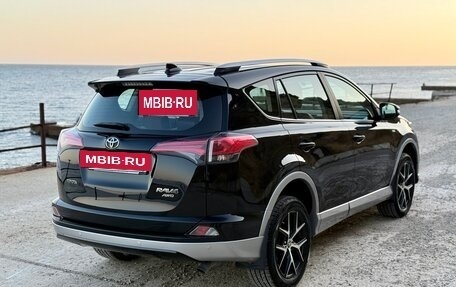 Toyota RAV4, 2017 год, 2 480 000 рублей, 10 фотография