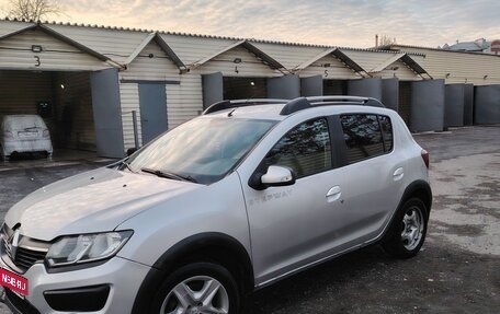 Renault Sandero II рестайлинг, 2015 год, 980 000 рублей, 1 фотография