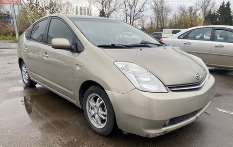 Toyota Prius, 2007 год, 650 000 рублей, 2 фотография