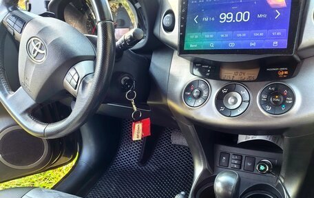 Toyota RAV4, 2010 год, 1 300 000 рублей, 4 фотография