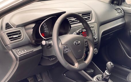KIA Rio III рестайлинг, 2015 год, 999 000 рублей, 8 фотография