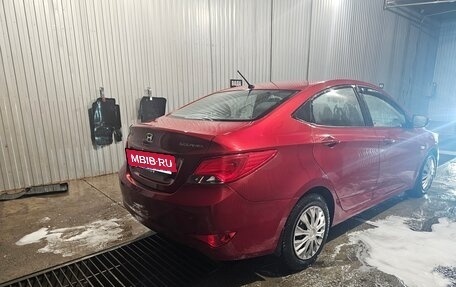 Hyundai Solaris II рестайлинг, 2014 год, 850 000 рублей, 2 фотография