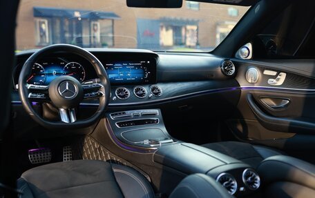 Mercedes-Benz E-Класс, 2021 год, 4 410 000 рублей, 6 фотография