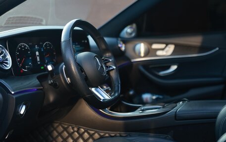 Mercedes-Benz E-Класс, 2021 год, 4 410 000 рублей, 9 фотография