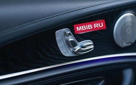 Mercedes-Benz E-Класс, 2021 год, 4 410 000 рублей, 8 фотография