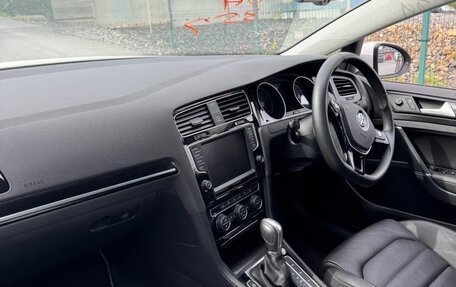 Volkswagen Golf VII, 2016 год, 2 000 000 рублей, 8 фотография