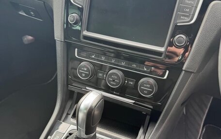 Volkswagen Golf VII, 2016 год, 2 000 000 рублей, 12 фотография