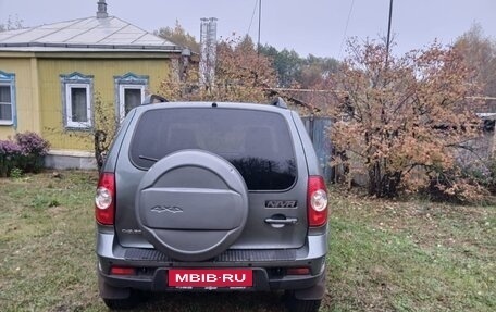 Chevrolet Niva I рестайлинг, 2018 год, 950 000 рублей, 1 фотография