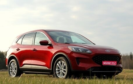 Ford Escape, 2020 год, 1 599 000 рублей, 1 фотография