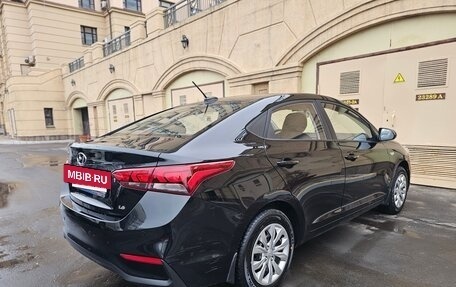 Hyundai Solaris II рестайлинг, 2017 год, 1 300 000 рублей, 6 фотография