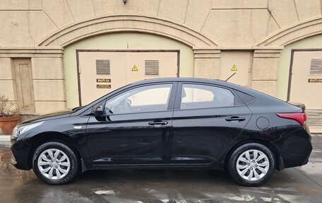 Hyundai Solaris II рестайлинг, 2017 год, 1 300 000 рублей, 21 фотография
