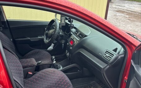 KIA Rio III рестайлинг, 2011 год, 700 000 рублей, 11 фотография